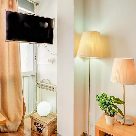 Espalter White By Hello Homes