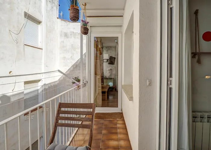 Espalter White By Hello Homes