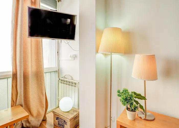 Espalter White By Hello Homes